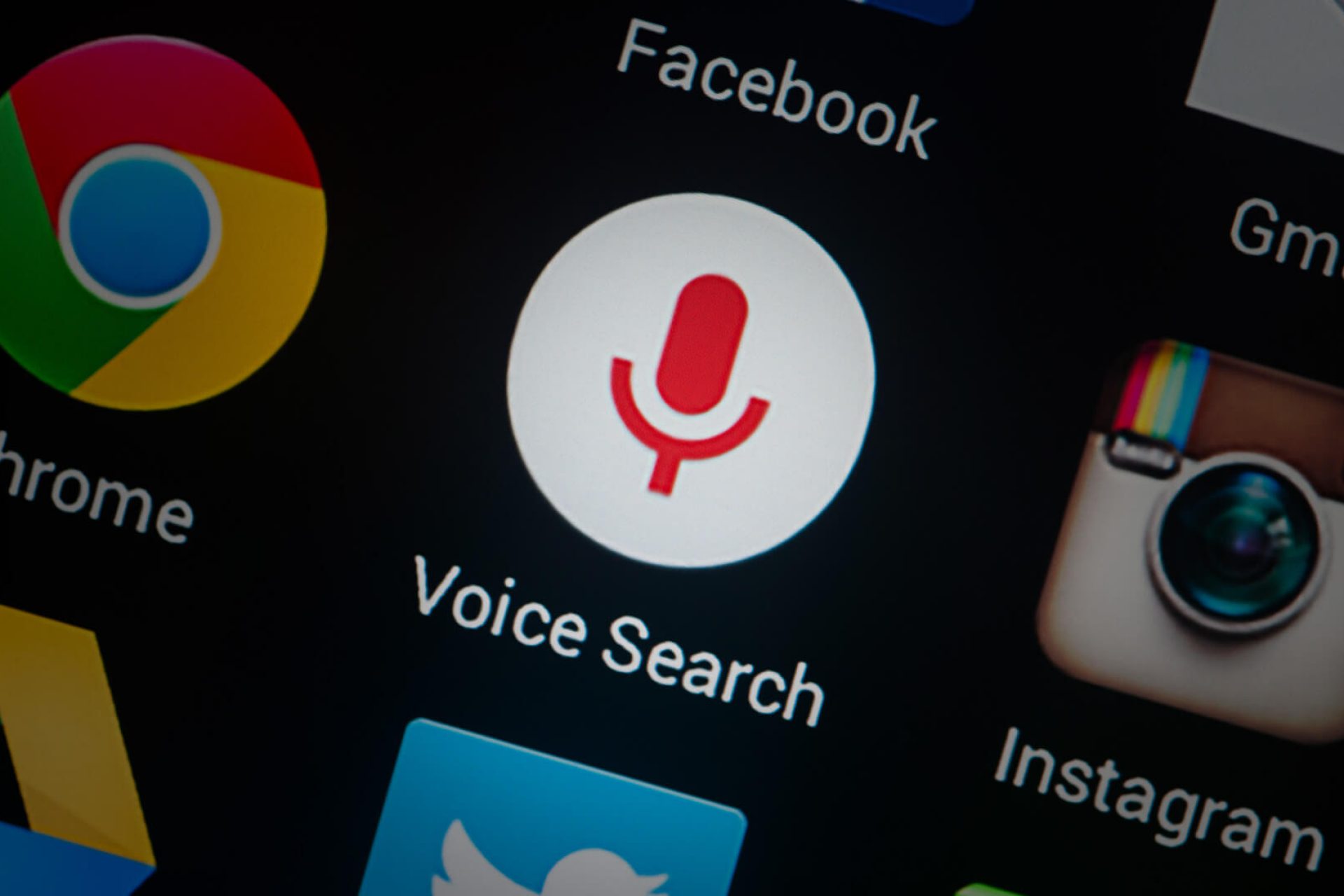 Voice search youtube. Голосовой поиск. Голосовой Поисковик. Микрофон гугл. Голосовой поиск гугл.